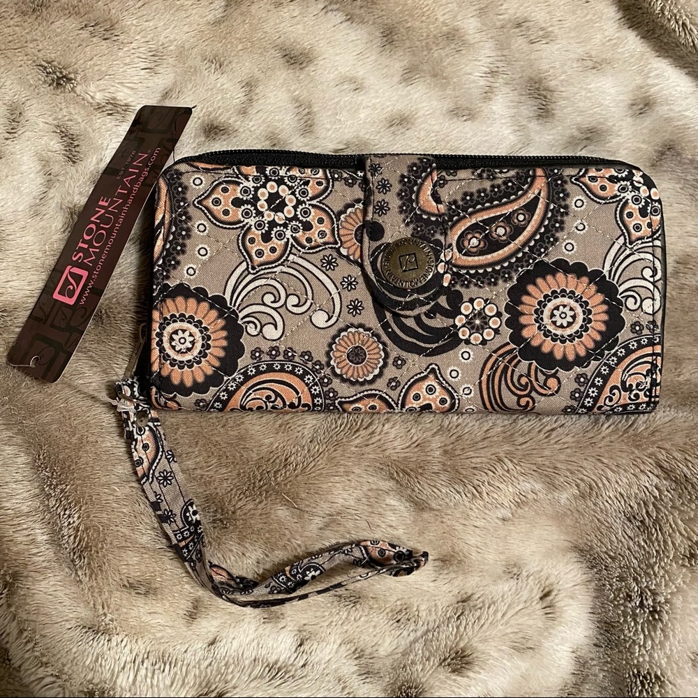 Stone Mountain Quilted Cotton Paisley Wristlet